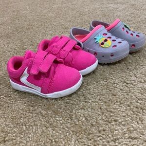 Toddler shoes size 4